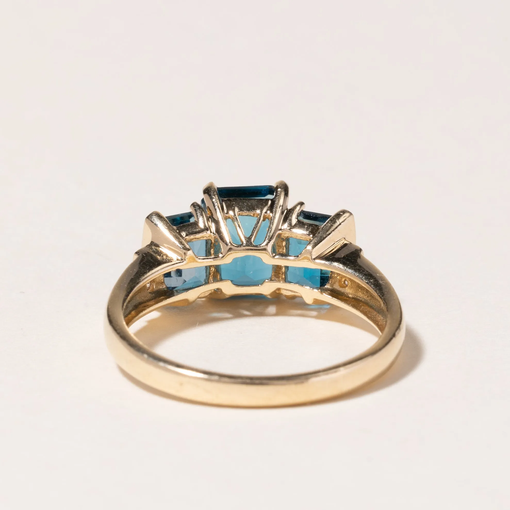 10K Yellow Gold Blue Topaz Ring | 3.28ctw | SZ 7