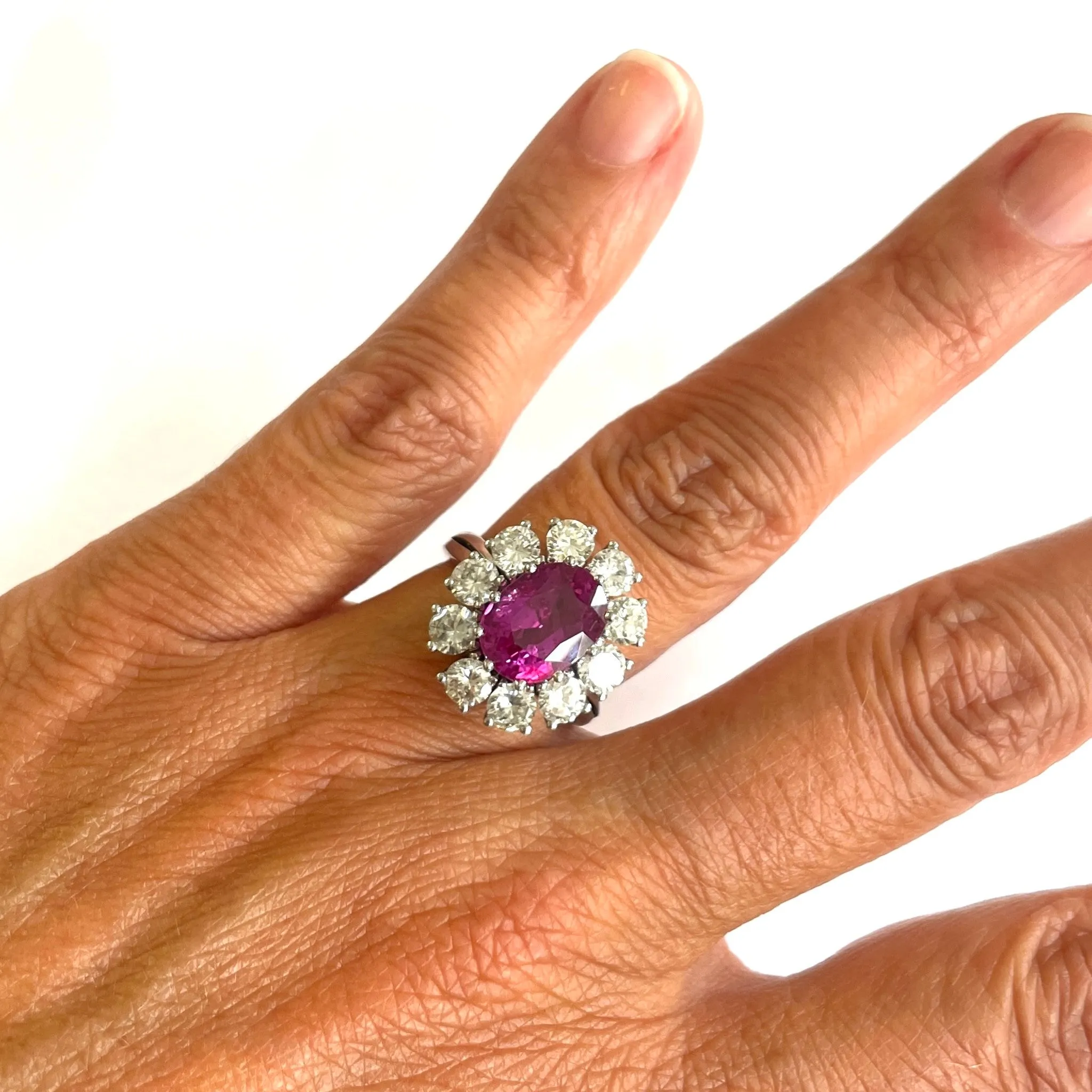 1980s 18KT White Gold Sapphire & Diamond Ring