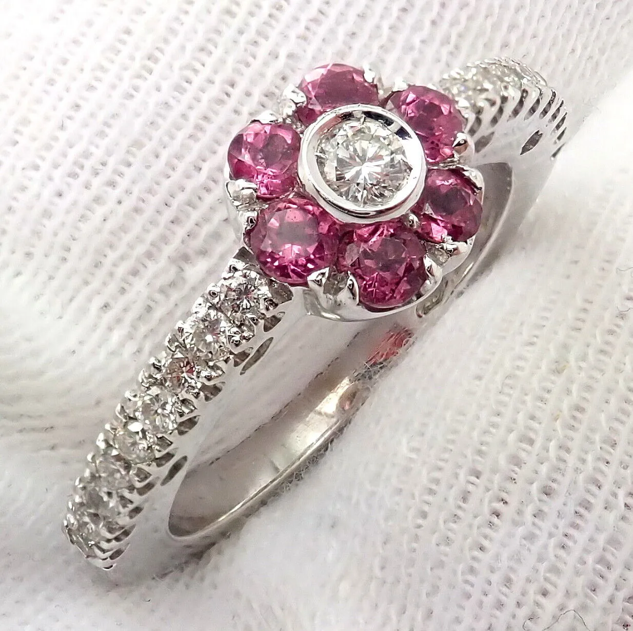 Authentic! Pasquale Bruni 18k White Gold Diamond Pink Sapphire Flower Fiori Ring