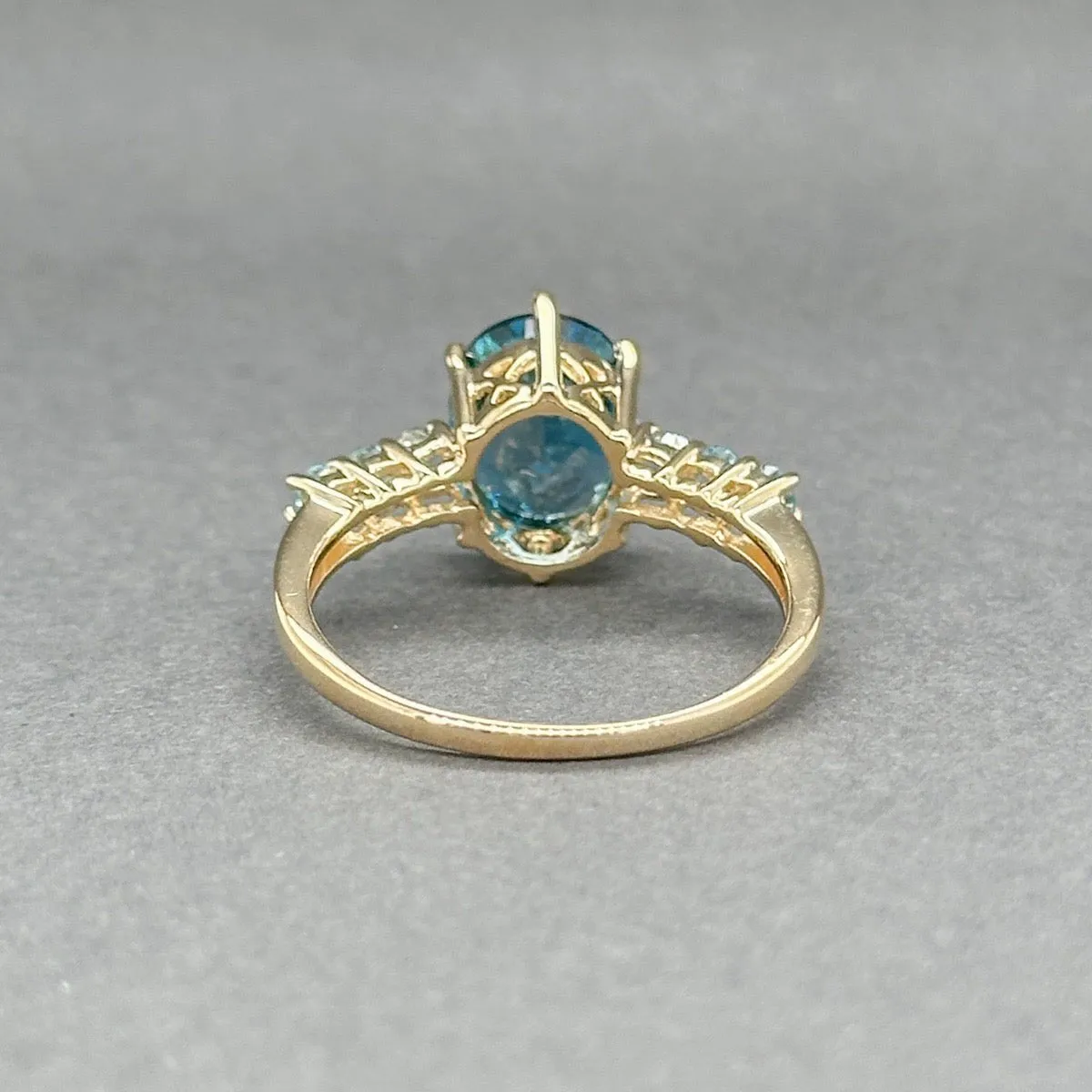 Estate 10K Y Gold 3.31ctw Blue Topaz Ring