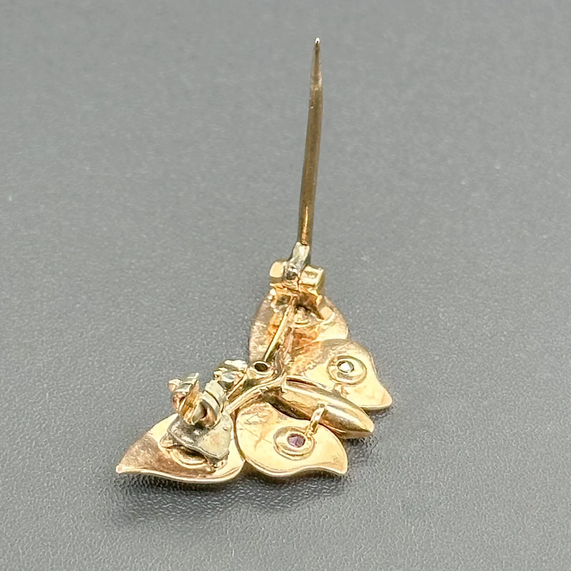 Estate 13K Tri-Color Gold 0.06cttw Ruby. 0.09ct Sapphire. 0.06cttw H-I/SI1 Diamond Butterfly Pin