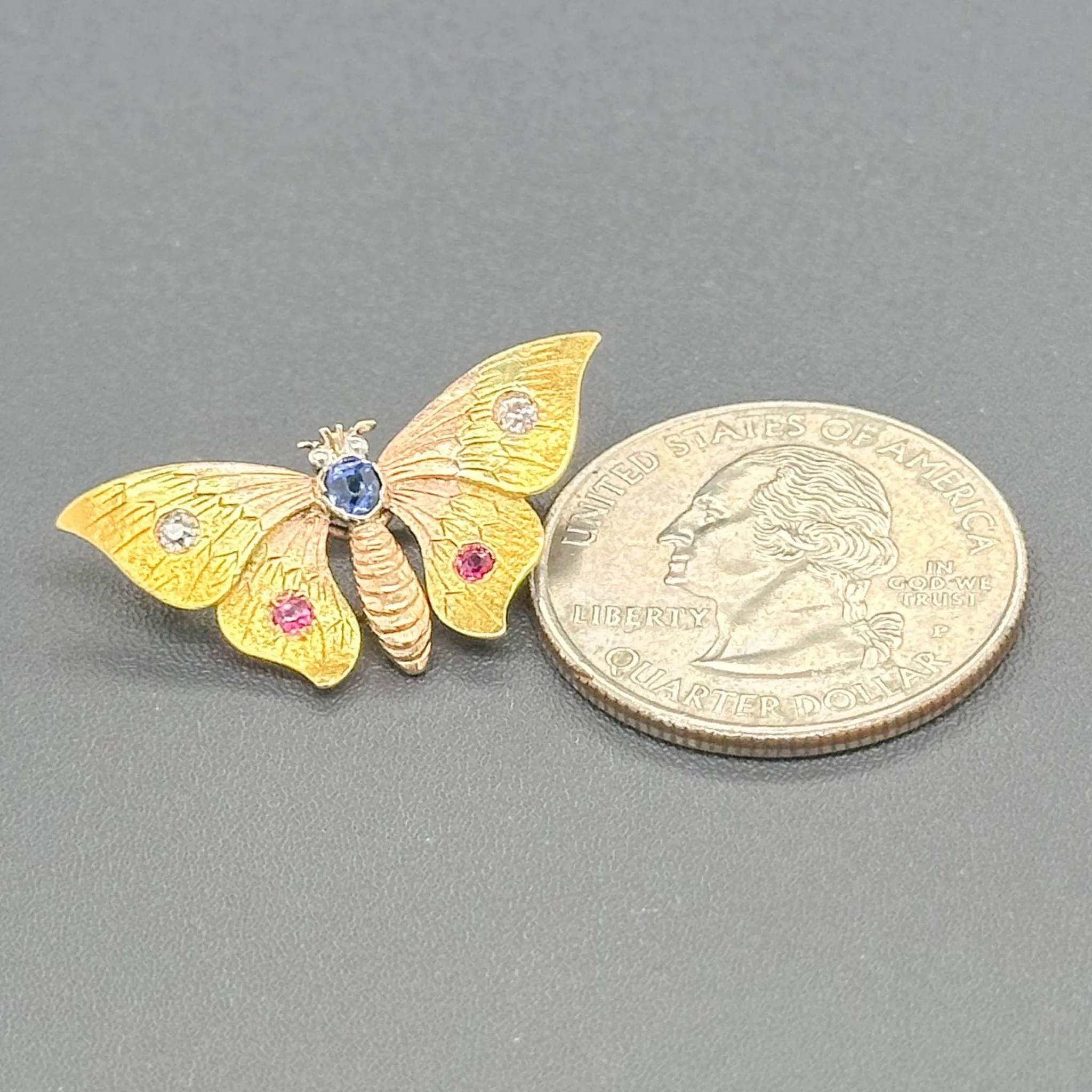 Estate 13K Tri-Color Gold 0.06cttw Ruby. 0.09ct Sapphire. 0.06cttw H-I/SI1 Diamond Butterfly Pin
