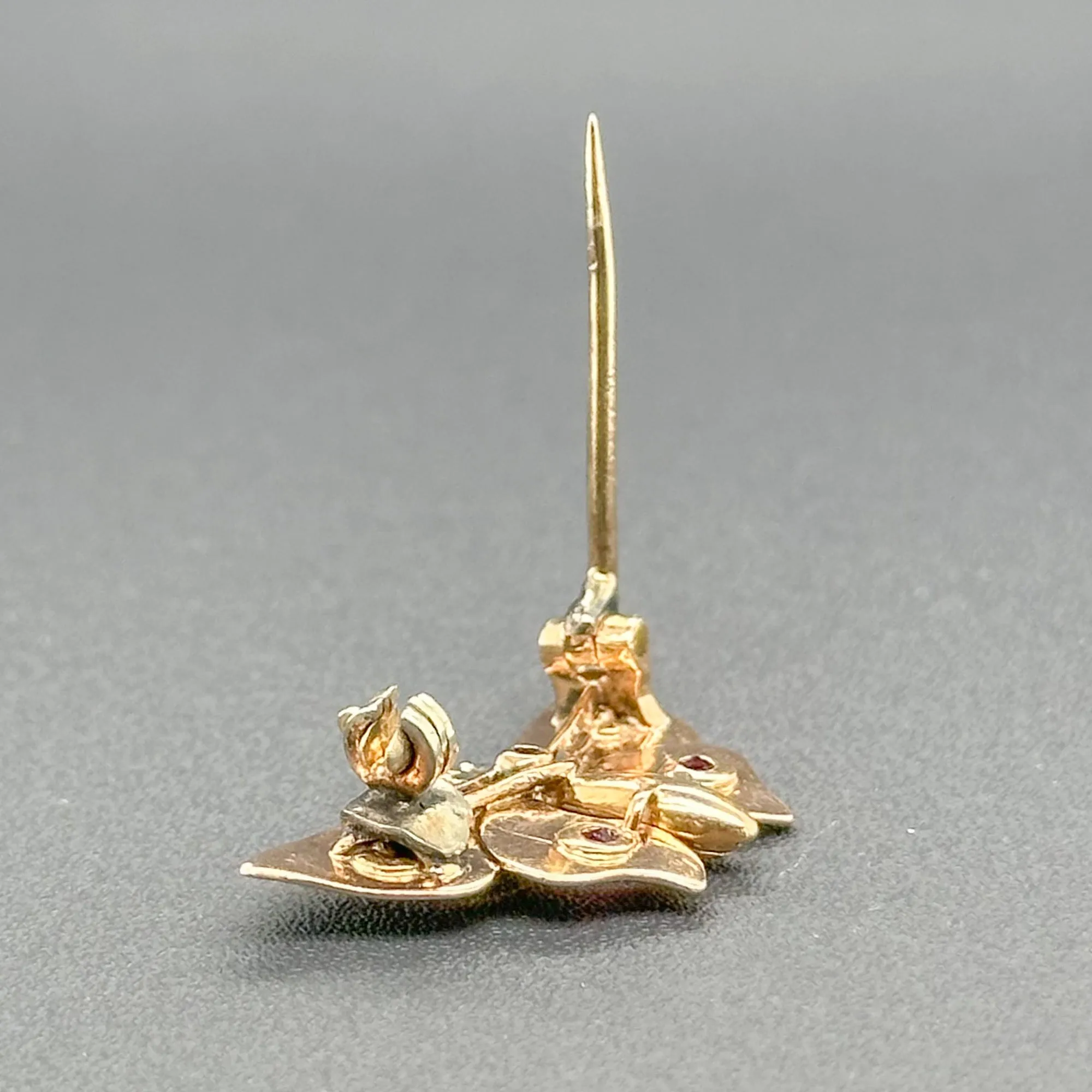 Estate 13K Tri-Color Gold 0.06cttw Ruby. 0.09ct Sapphire. 0.06cttw H-I/SI1 Diamond Butterfly Pin